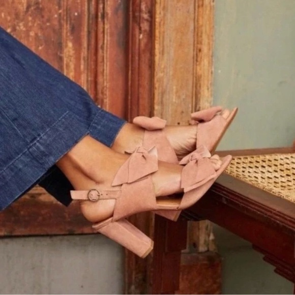 Sezane Shoes - Sezane Sandale High Silvia - Size 38 US 7.5